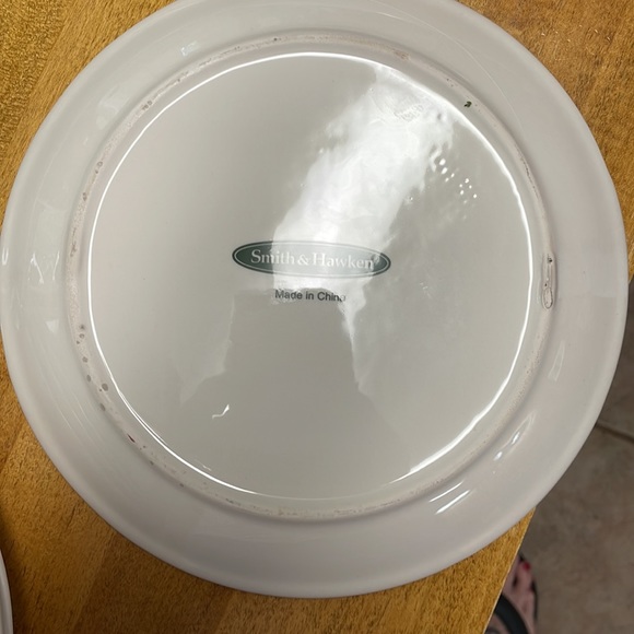 8 Smith & Hawken appetizer/dessert plates - Picture 3 of 6